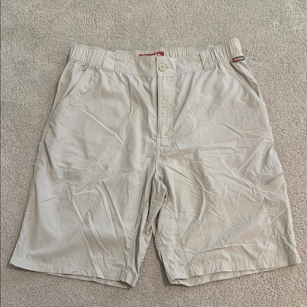 Men's Stone color fishing shorts